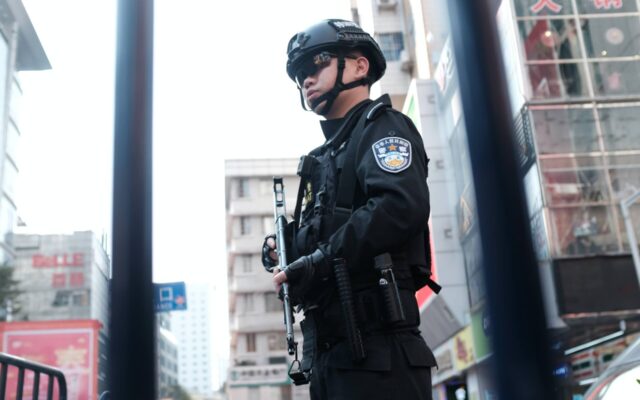 Policial Beijing Road, Guangzhou, China